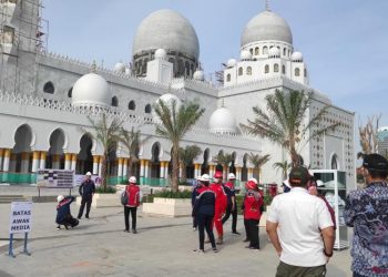 Apa itu Wisata Halal, Adakah Destinasi Wisata Halal di Indonesia yang Asyik untuk Dikunjungi ?