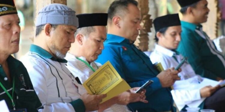 Setalah Dibekali Ijazah Tirakat Dalail Khairat, Para Caleg PKB Dapil Jakarta-Banten, Ziarah ke Makam Sunan Gunung Jati