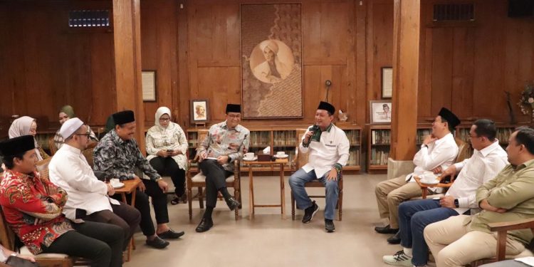 Terima Kunjungan PKB Jakarta setelah Senter Bakal Maju Pilkada, Anies: Nanti Kita Lihat, Biarkan Mengalir Saja…