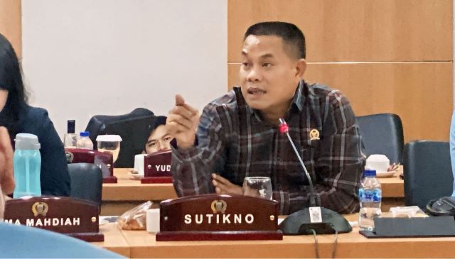 Diduga Ada Main Mata, H. Sutikno Kritisi Penggunaan Dana BOS yang Tidak Sesuai Aturan