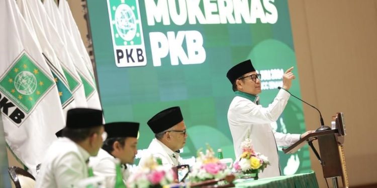 Buka Mukernas PKB, Gus Muhaimin Bandingkan Soeharto dan Jokowi: Anaknya Jadi Wapres Aman Saja