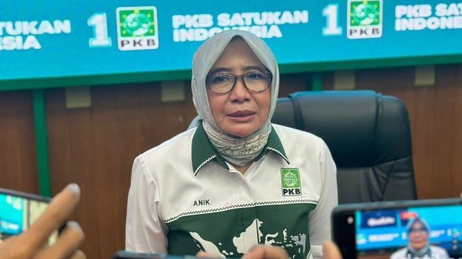 PKB Jatim Buka Lebar Peluang Duetkan KH Marzuki Mustamar dengan Risma di Pilgub Jatim 2024