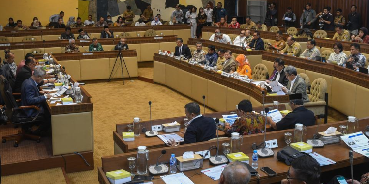 Sah! Merujuk Keputusan MK, PKPU Pilkada Disetujui DPR