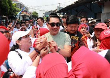Kunjungi Posko Makan Gratis di Warakas, Ridwan Kamil : Bisa Jadi Sampel Program Swadaya Masyarakat yang Berhasil