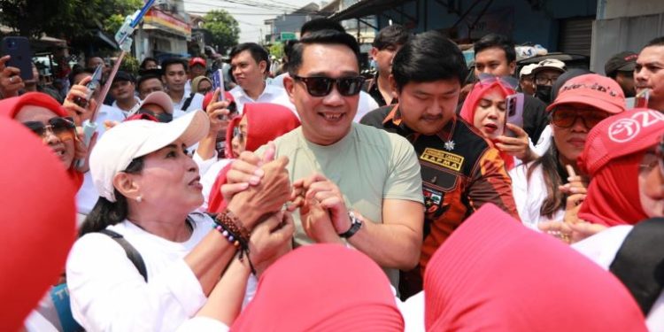 Kunjungi Posko Makan Gratis di Warakas, Ridwan Kamil : Bisa Jadi Sampel Program Swadaya Masyarakat yang Berhasil