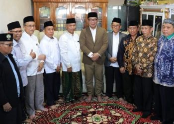 Silaturrahmi dengan Ketua dan Pengurus DMI Jakarta, Ridwan Kamil Janji Perjuangkan Program Haji dan Umrah untuk Marbot dan Pengurus Masjid