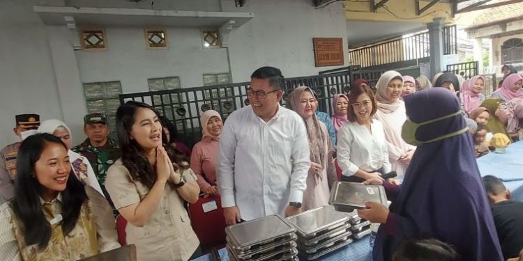 Pemerintah Siapkan Makan Bergizi Gratis untuk Bumil dan Busui di Setiap Daerah