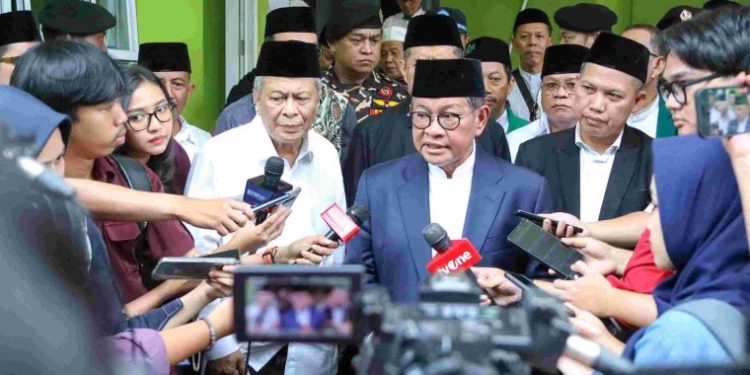 halal bihalal pramono anung dengan pwnu jakarta