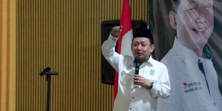 hasbiallah ILyas - MInta Predator Seksual di Kebiri Kimia