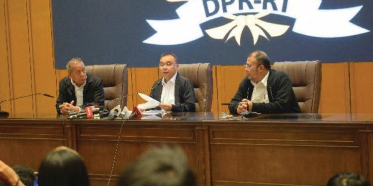 6 putusan DPR jawab tuntutan 17+*